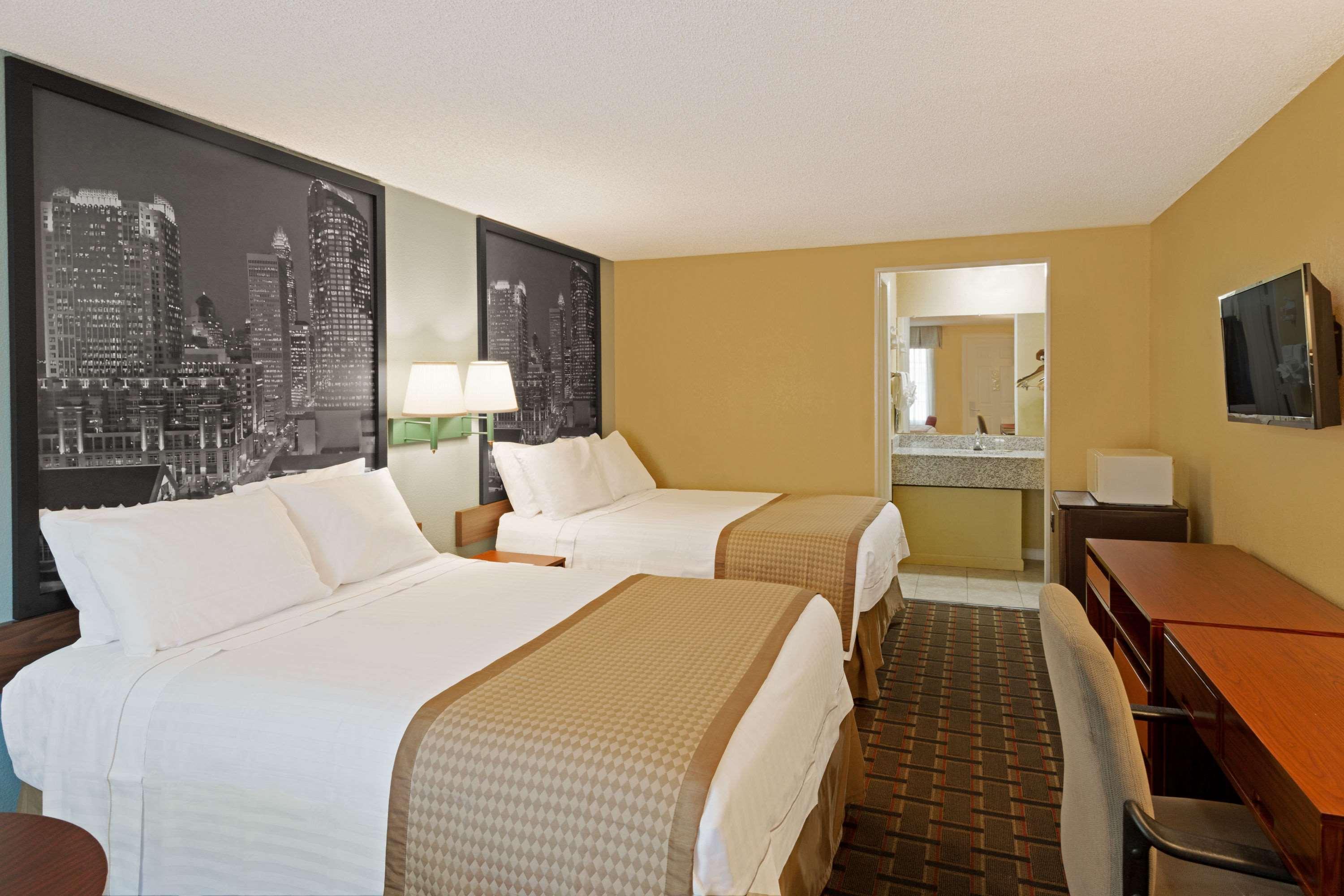 Rodeway Inn Charlotte Airport Area المظهر الخارجي الصورة