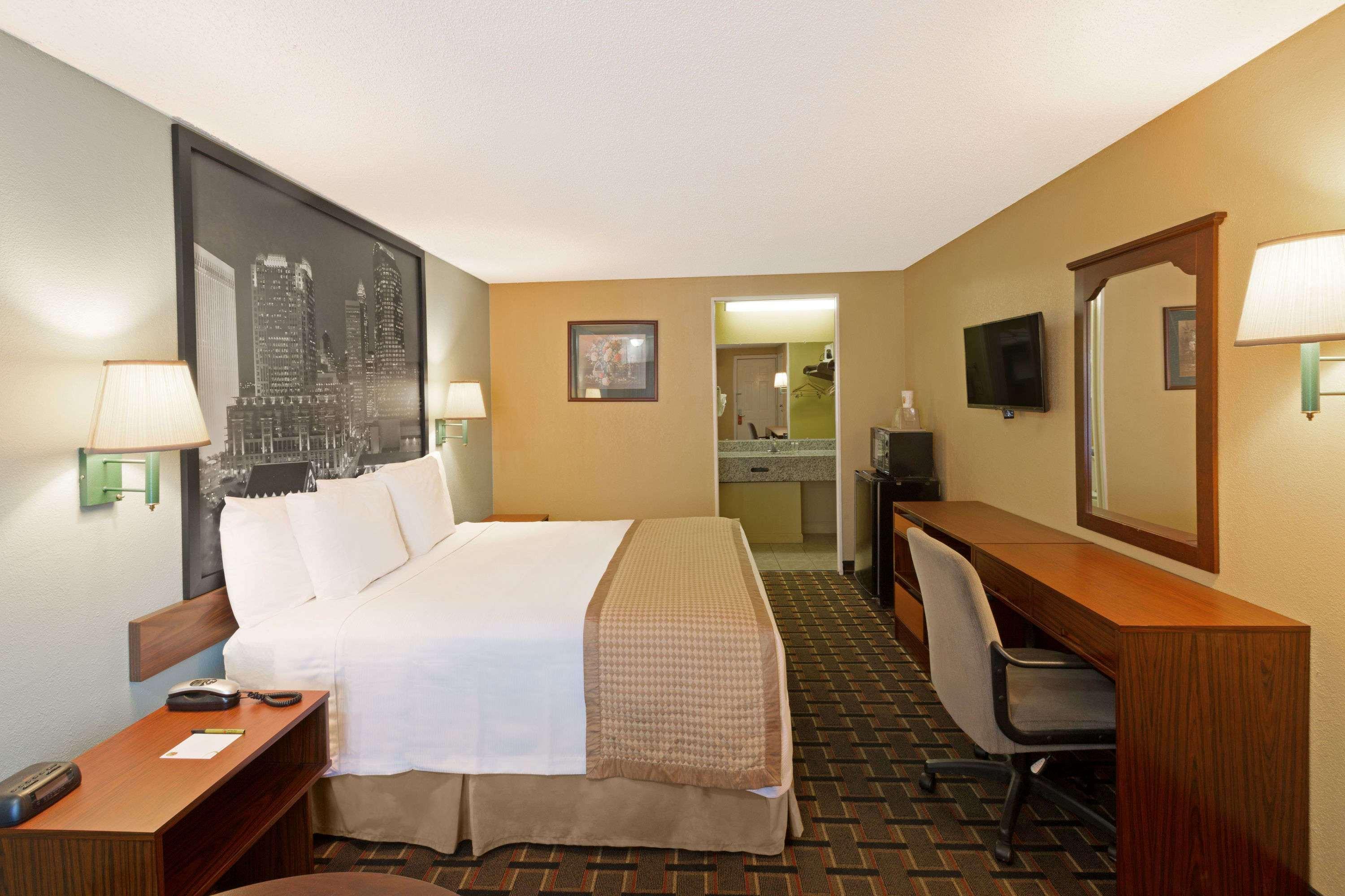 Rodeway Inn Charlotte Airport Area المظهر الخارجي الصورة