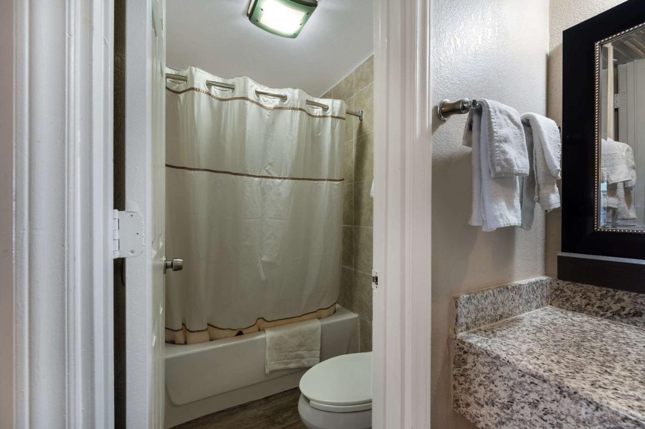 Rodeway Inn Charlotte Airport Area المظهر الخارجي الصورة